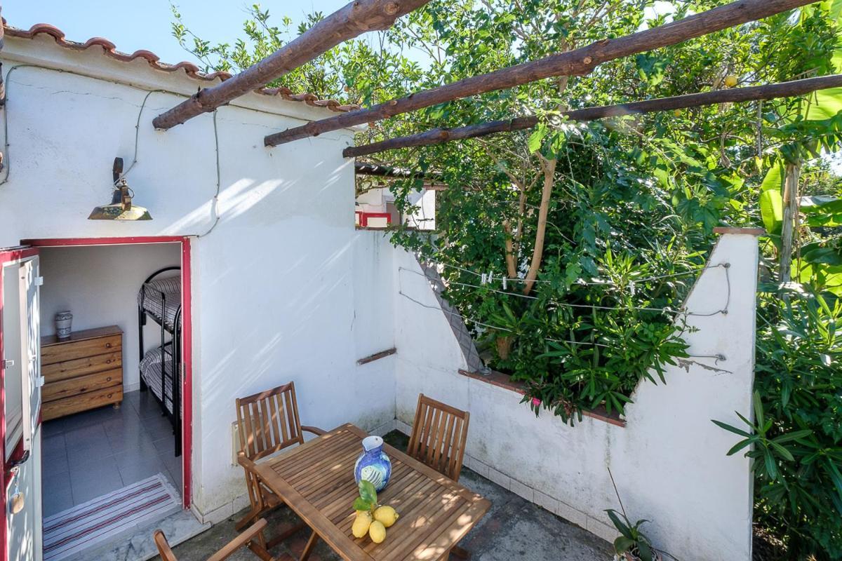 La Rosa Dei Venti Aparthotel Procida Exterior photo